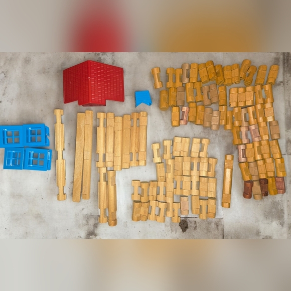 Lincoln Logs Other - 111 Piece Lincoln LOG replacement PARTS!
